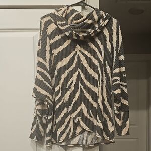 LuLaRoe Kristen Black and Cream Cowl Neck Sweater Sz M